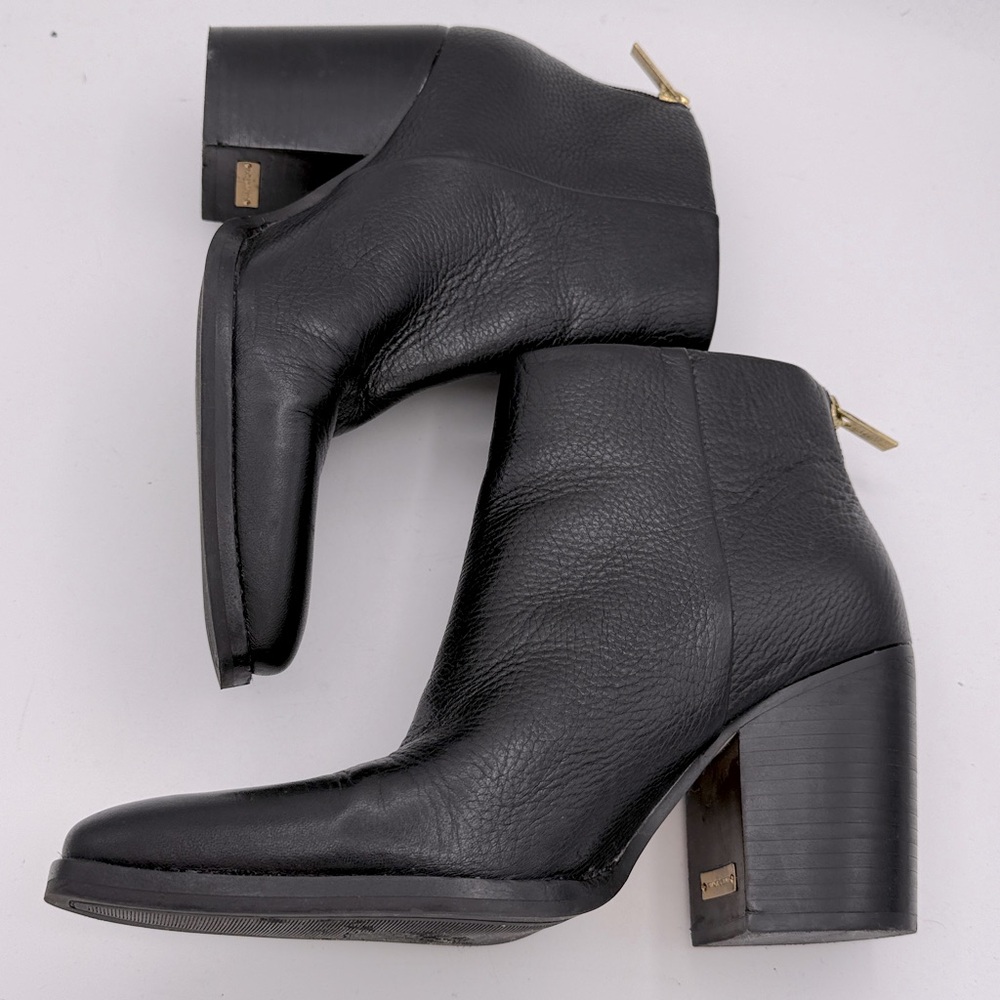 Vince Camuto women Polleat Bootie black leather ankle heeled boots pointed toe 9 - Picture 6 of 11